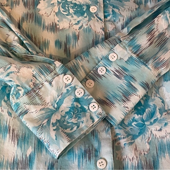 David Brooks women's size 12 long sleeve blue white floral button-up shirt - Picture 6 of 9